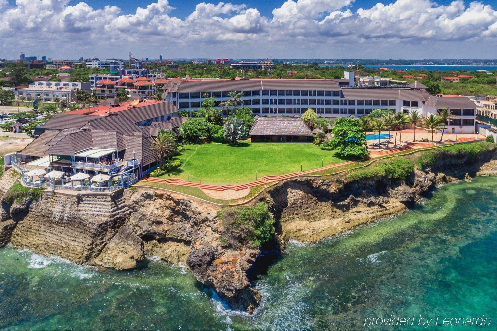 Sea Cliff Hotel Dar es Salaam Exterior foto